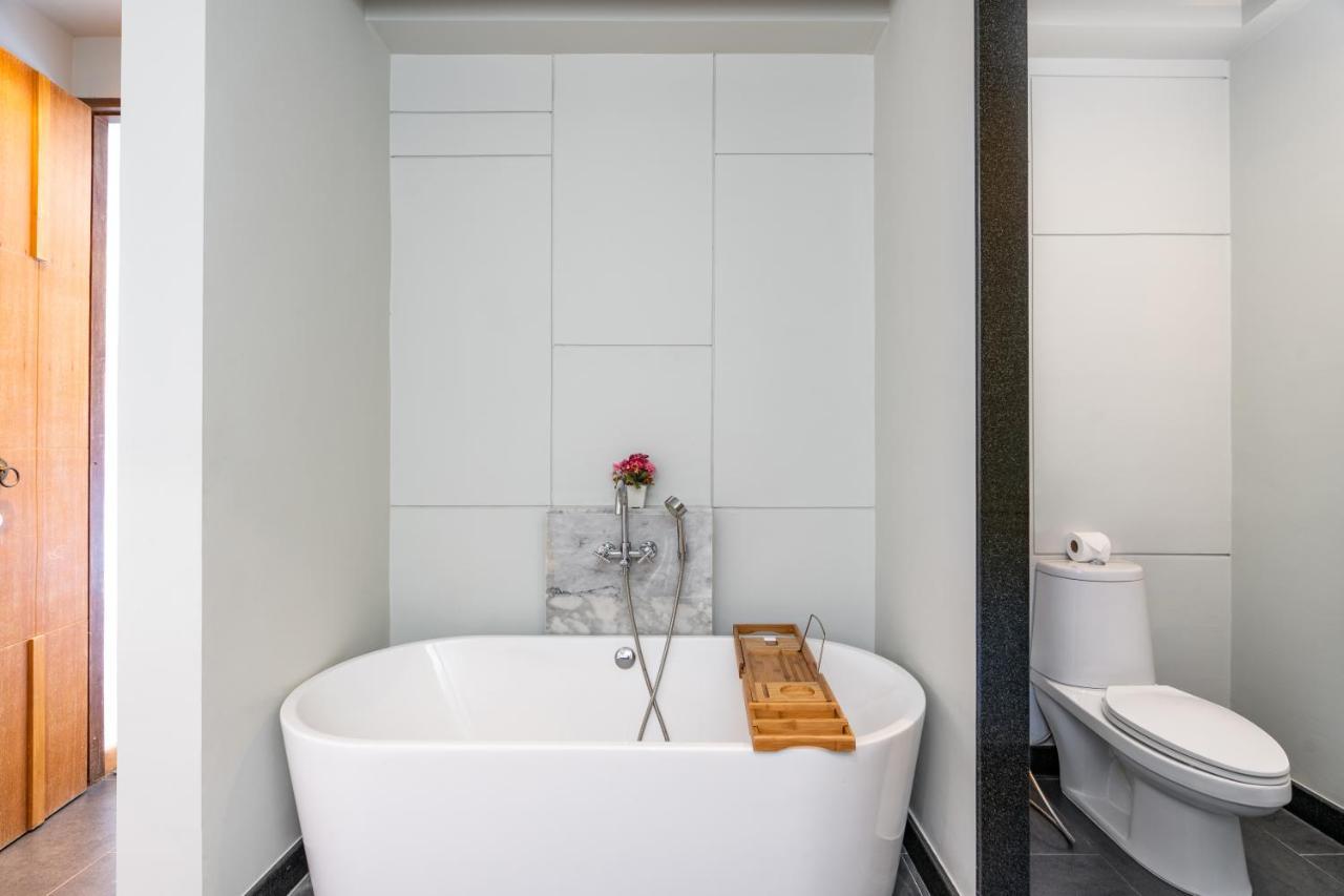 Beautiful Comfortable And Fully Equipped Big Pool Villa With 65Inch Smart Tv Located Near Popular Bangtao Beach And Laguna Strand Bang Tao Exterior foto